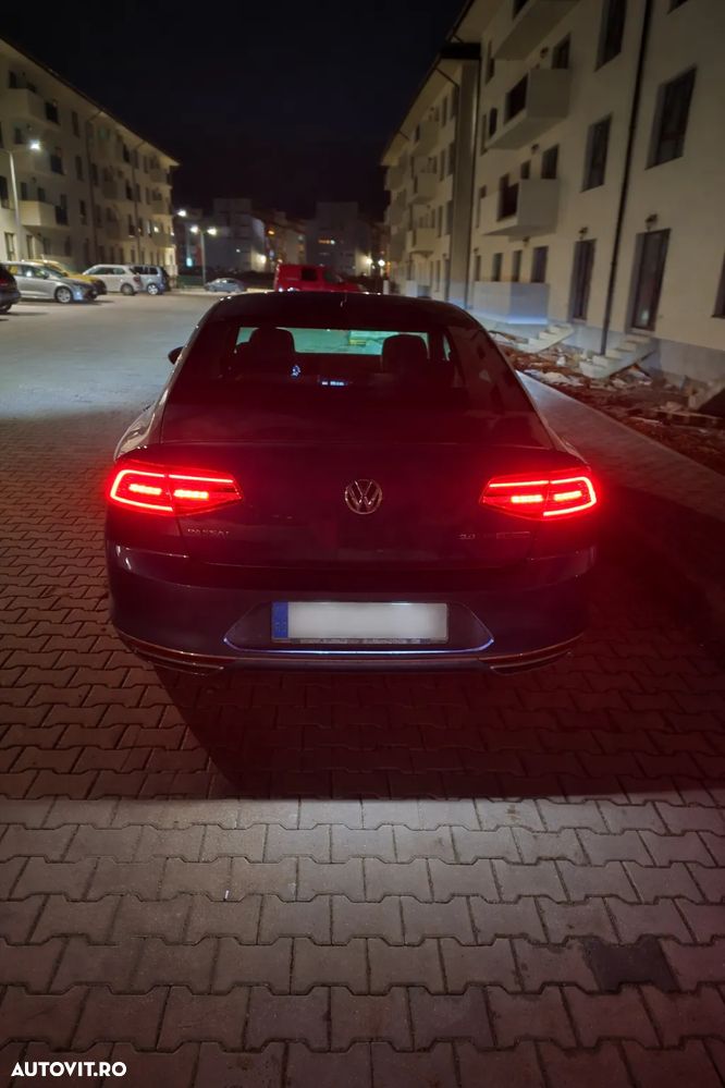 Volkswagen Passat - 7