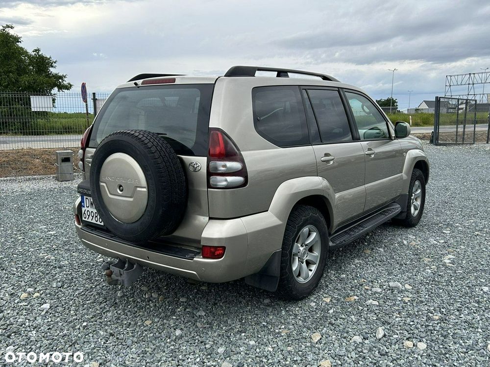 Toyota Land Cruiser - 8