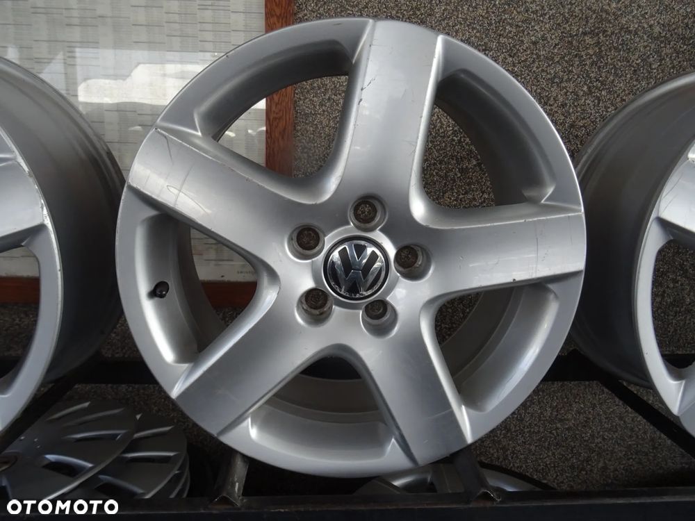 5x112x57 7Jx17 ET55 Oryginalne felgi VOLKSWAGEN - 4