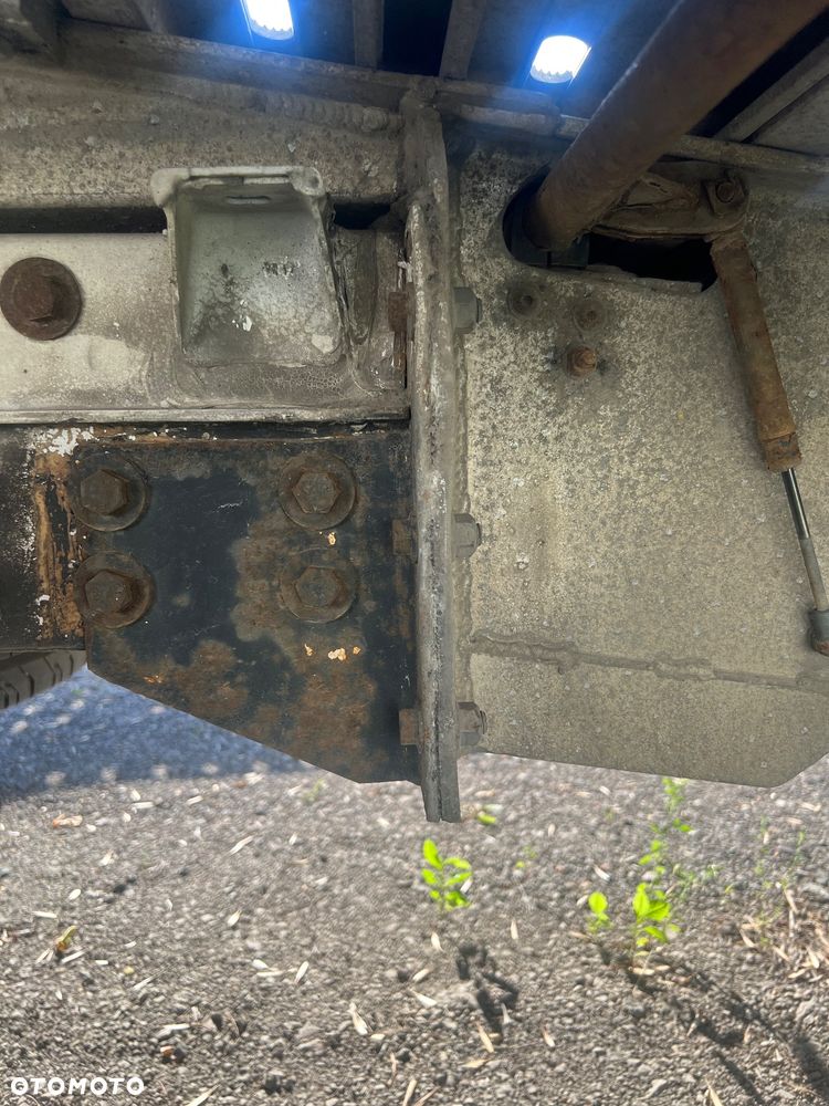 Volkswagen Crafter 177 koni laweta alumiowa - 19