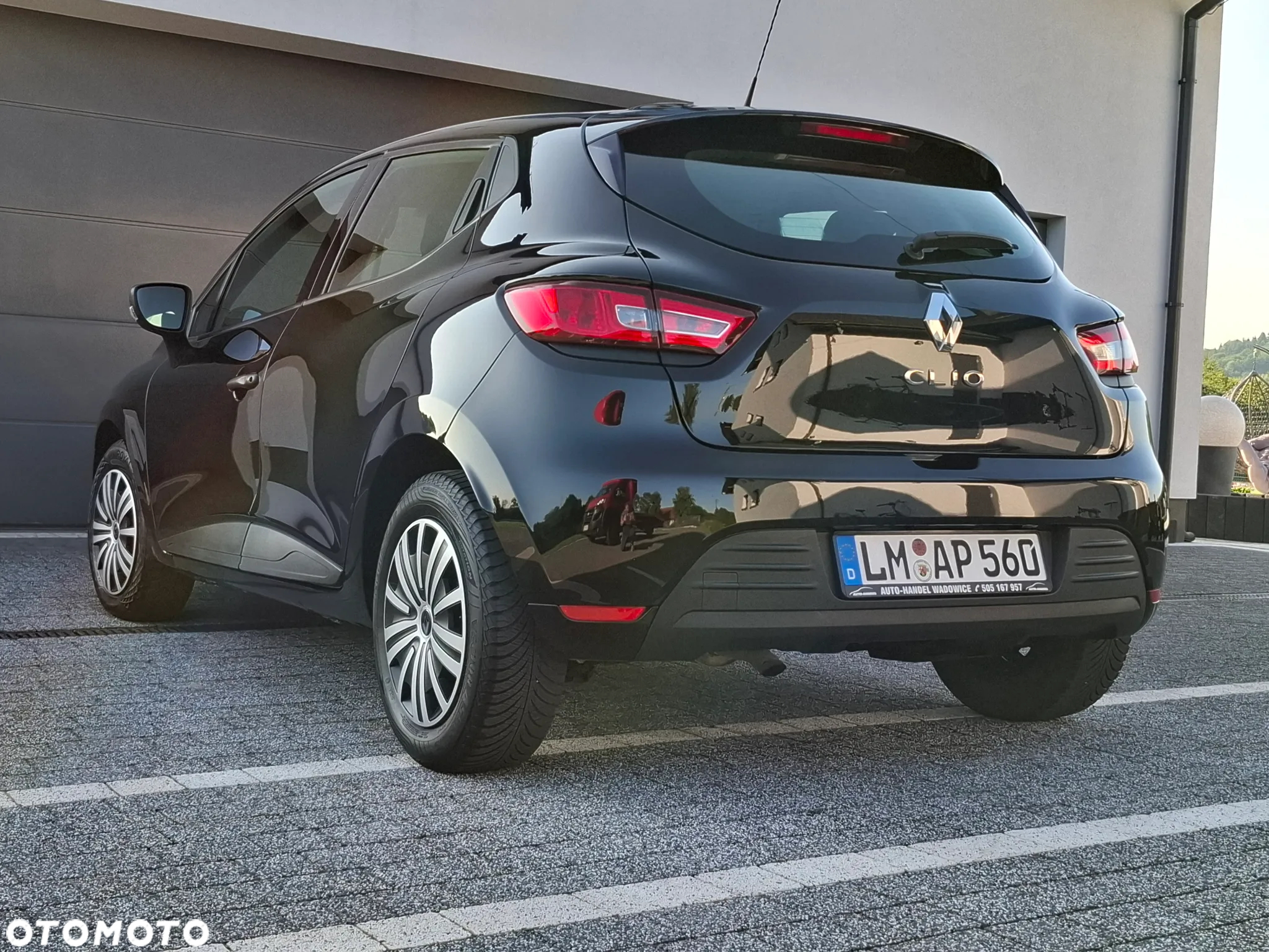 Renault Clio 0.9 TCe Limited - 9