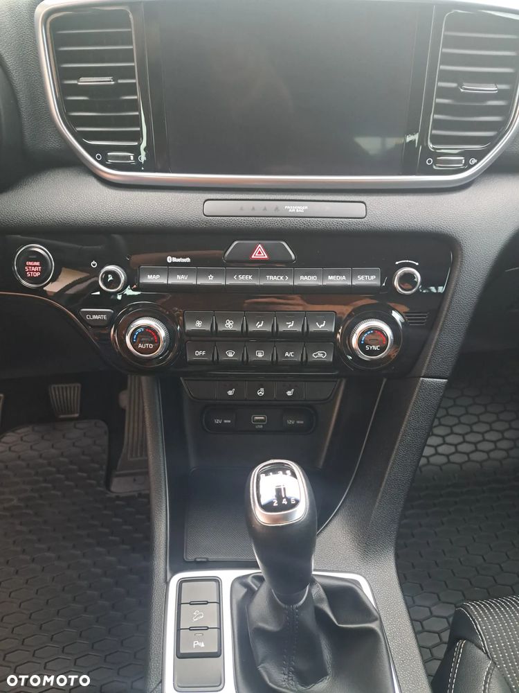 Kia Sportage 1.6 GDI Black Edition 2WD - 25