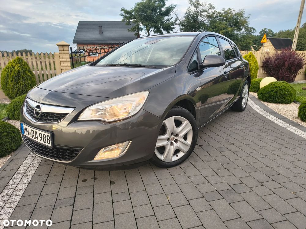 Opel Astra 1.4 Turbo - 1