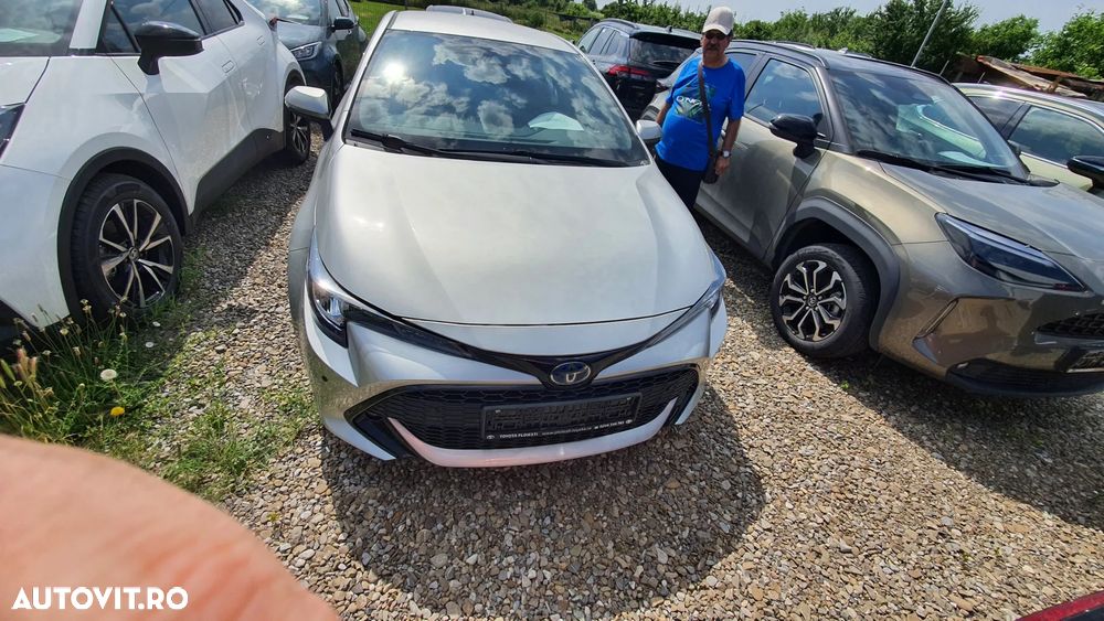 Toyota Corolla 1.8 HSD Business - 2