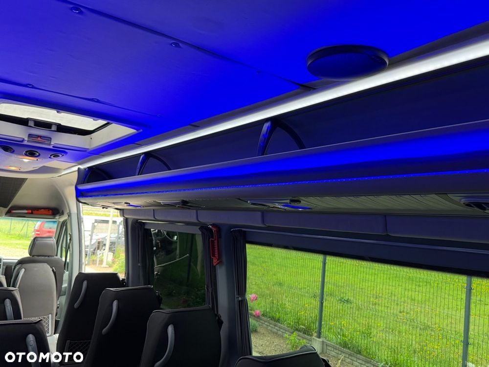 Mercedes-Benz Sprinter 516 - 23