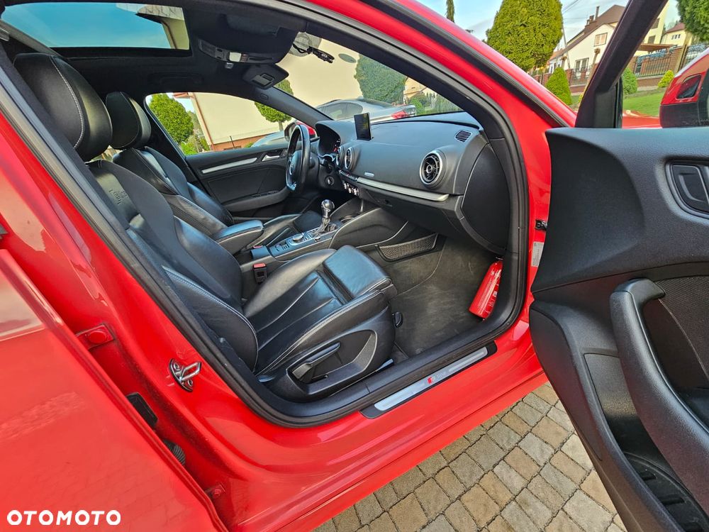 Audi A3 Sportback 2.0 TDI (clean diesel) quattro S tronic S line Sportpaket - 24