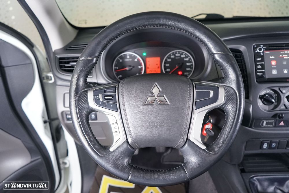 Mitsubishi L200 2.4 DI-D CD S.Cab 3L Instyle 4WD - 17