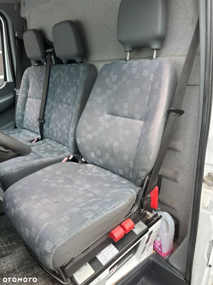Mercedes-Benz Sprinter - 26