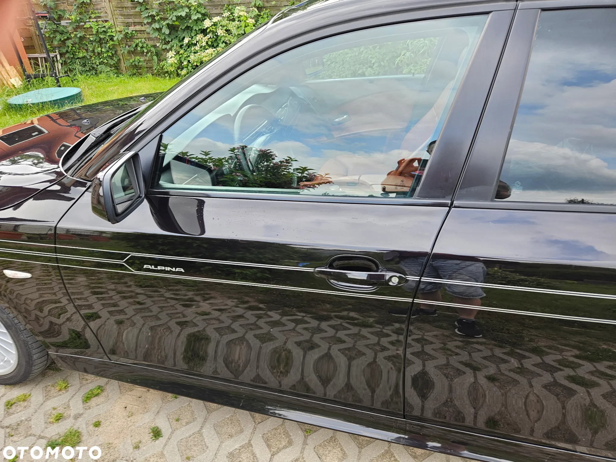 BMW Seria 5 550i - 11