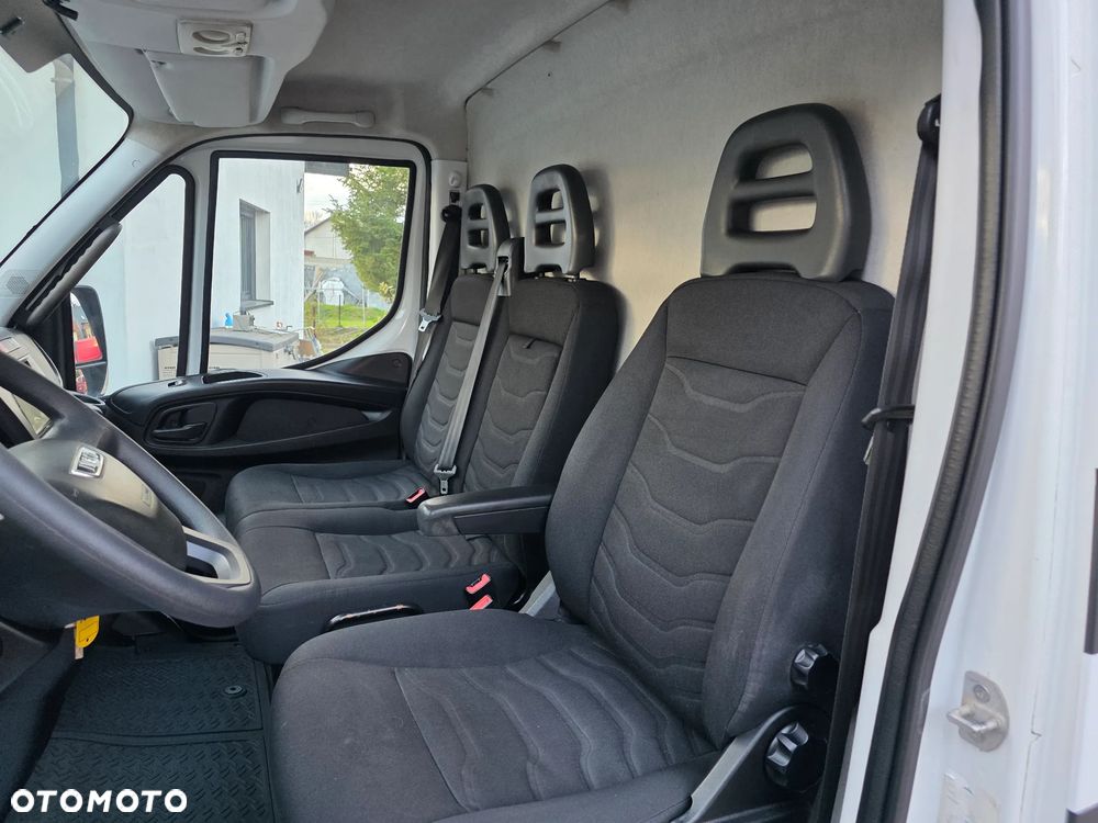 Iveco Daily - 12
