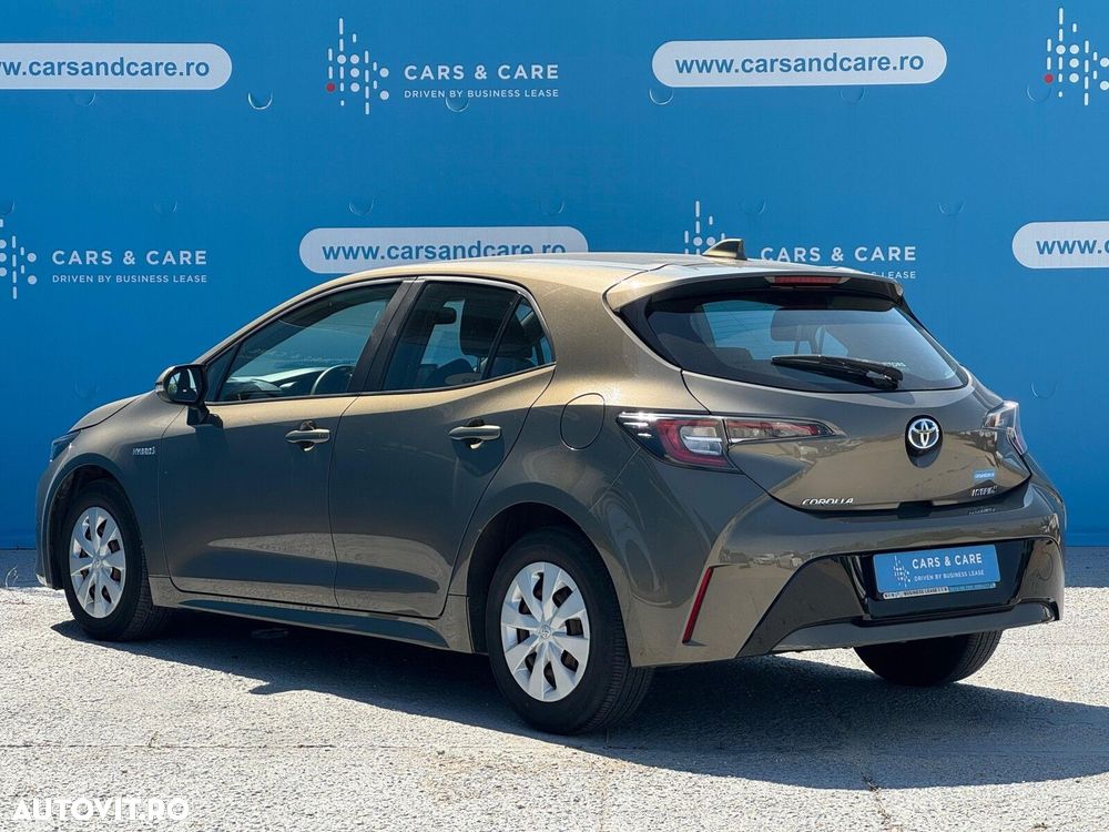 Toyota Corolla - 4