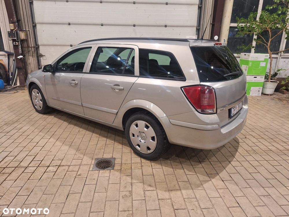 Opel Astra - 16
