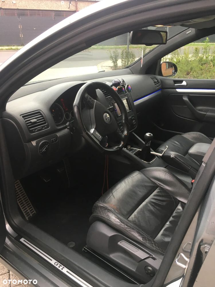 Volkswagen Golf 2.0 GTI - 5