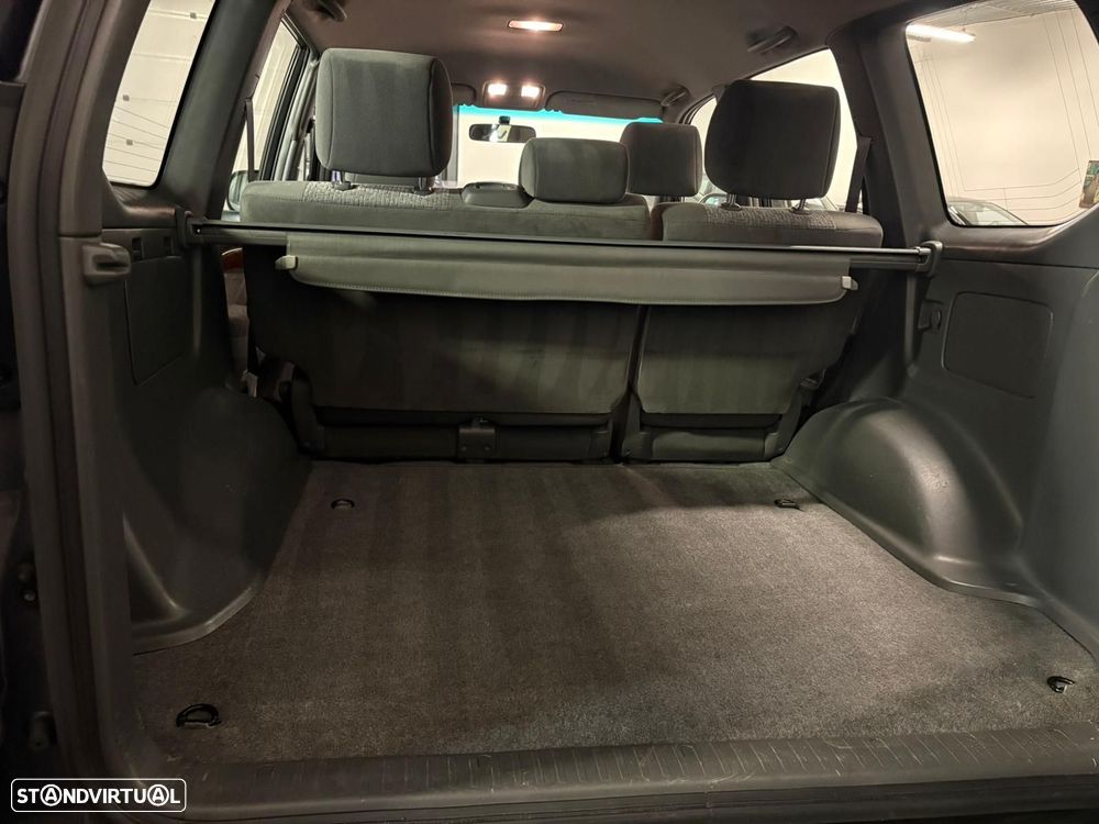 Toyota Land Cruiser 3.0 D-4D - 11