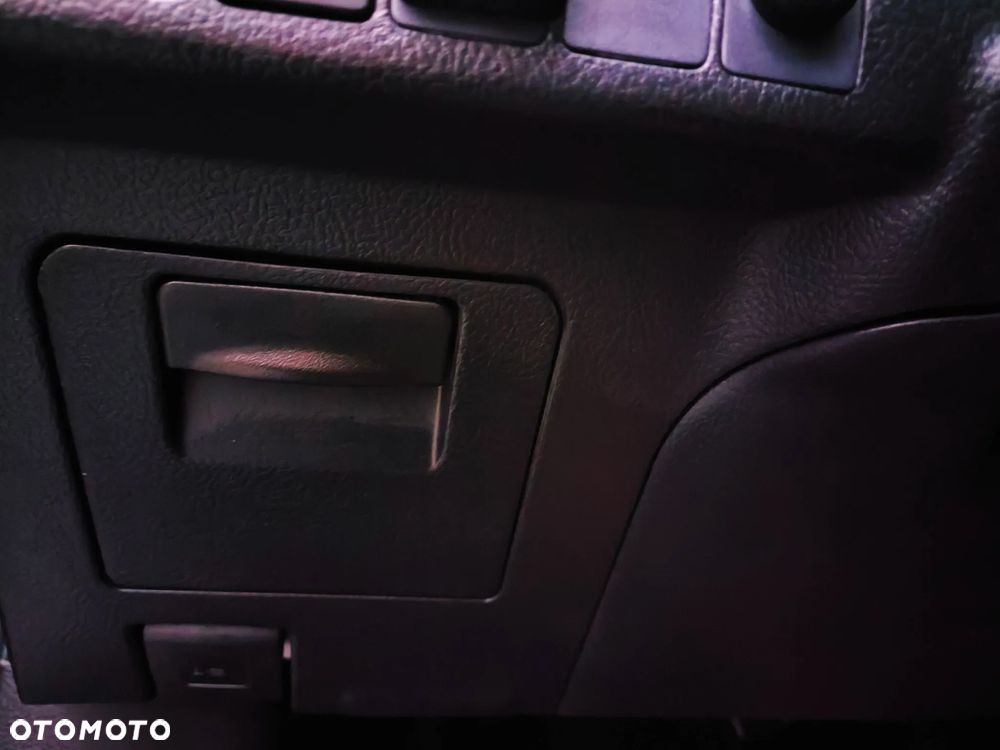 Toyota Auris Hybrid 135 Active - 17