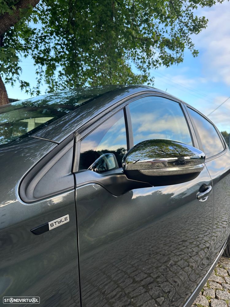 Peugeot 208 1.2 PureTech Style - 15