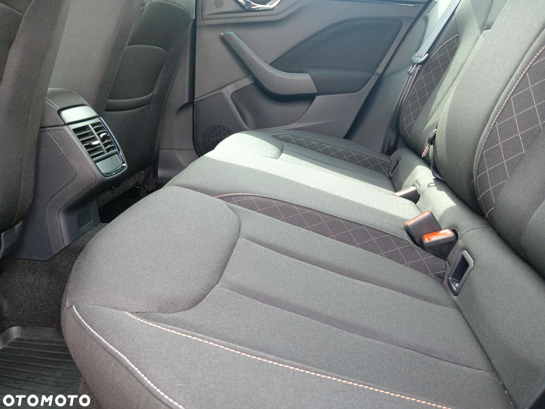 Skoda Kamiq 1.5 TSI Ambition - 13