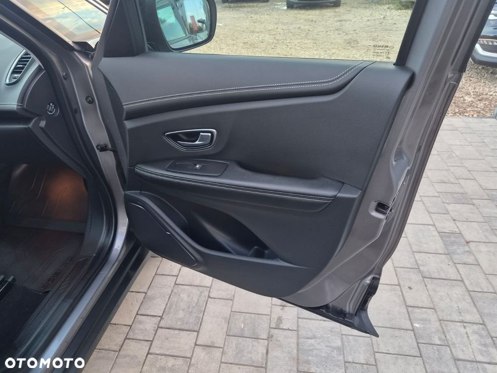 Renault Grand Scenic TCe 140 GPF BLACK EDITION - 20
