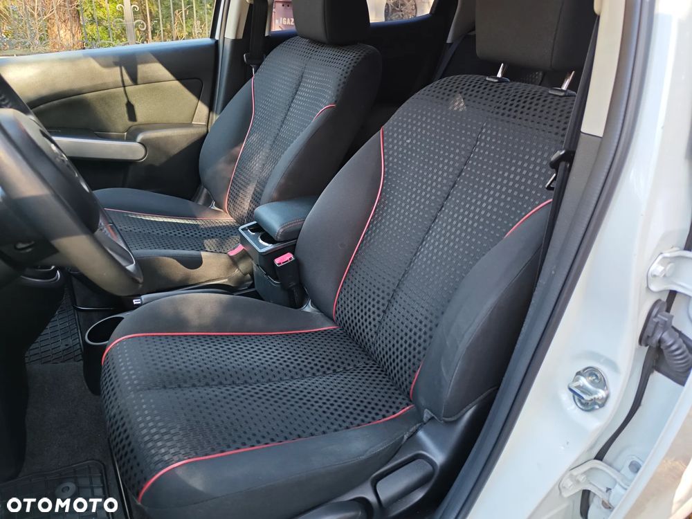 Mazda 2 - 8