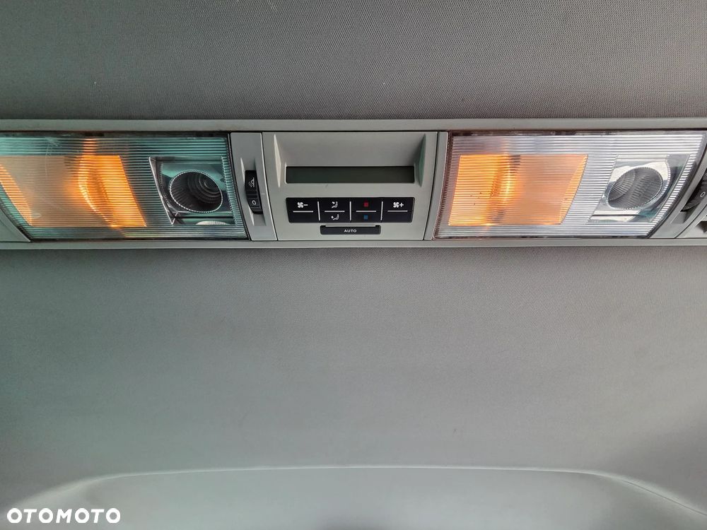 Volkswagen Caravelle L2 Comfortline - 16