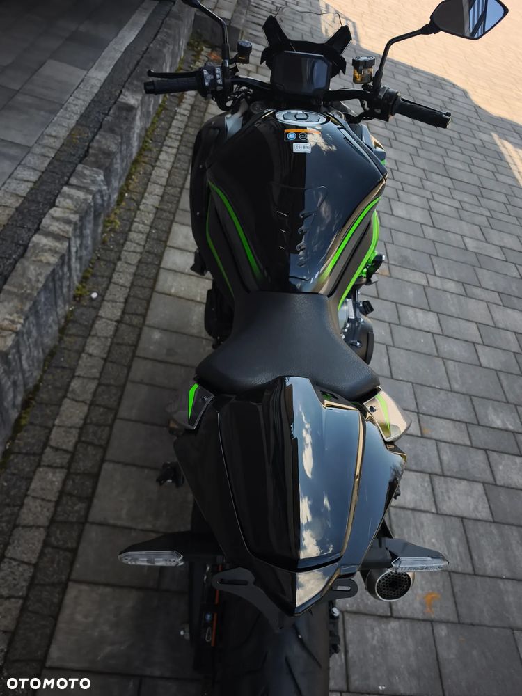 Kawasaki H2 - 15