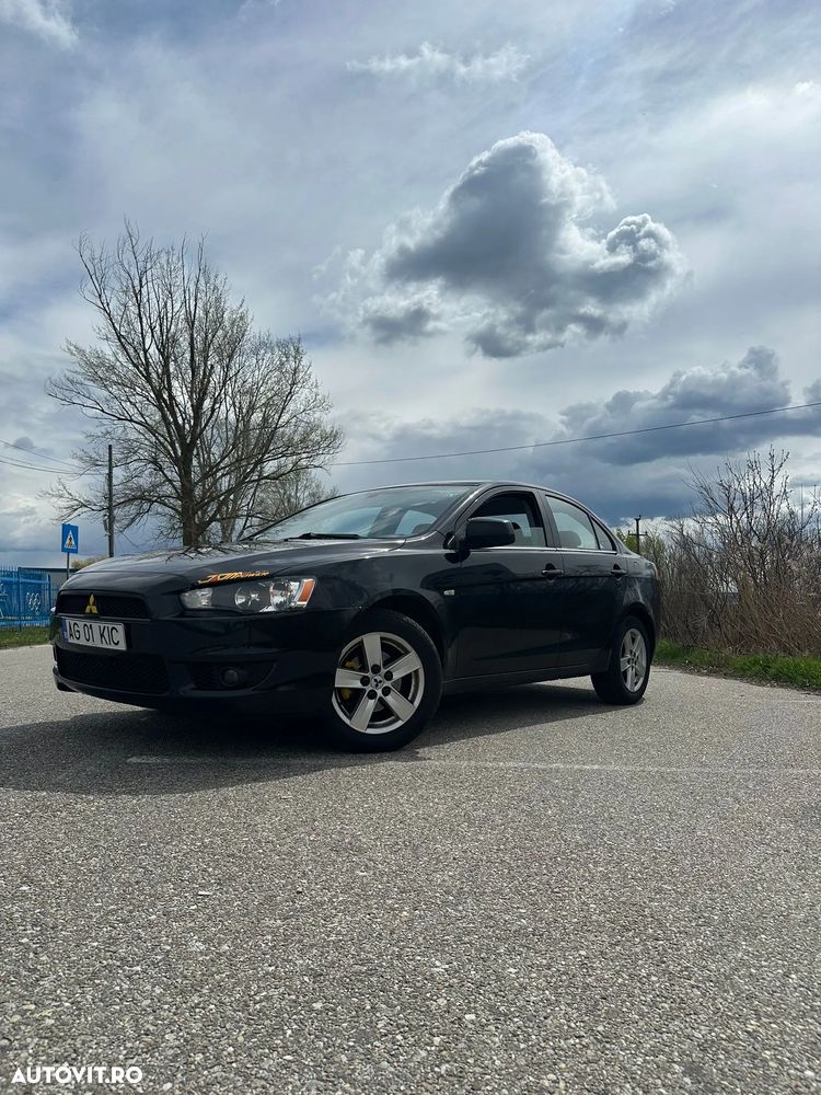 Mitsubishi Lancer 1.5 Inform - 6