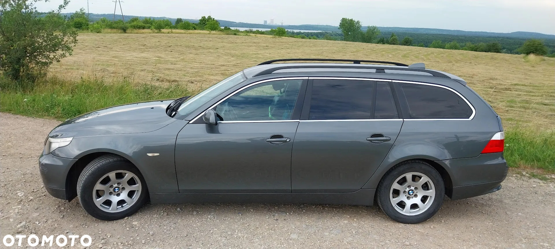 BMW Seria 5 523i - 10