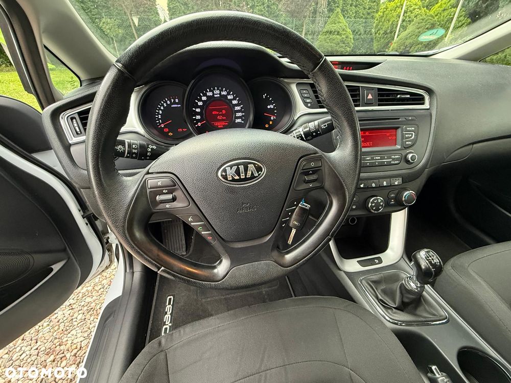 Kia Ceed - 20