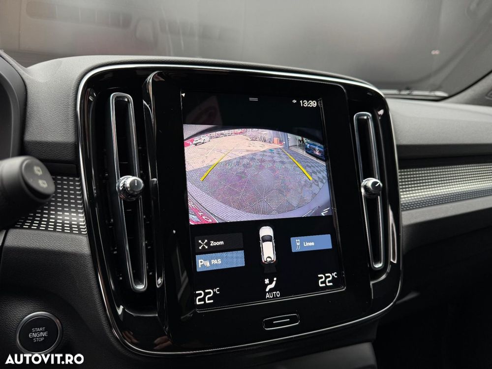 Volvo XC 40 B4 AT8 AWD Mild Hybrid R-Design - 11