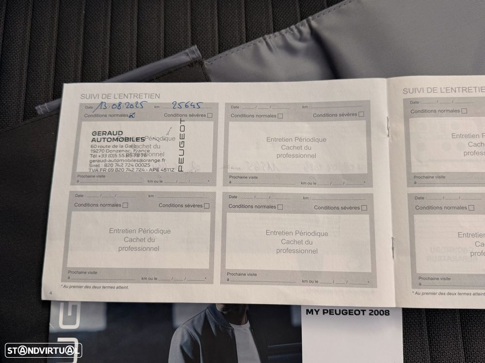 Peugeot 2008 1.2 PureTech Signature - 48