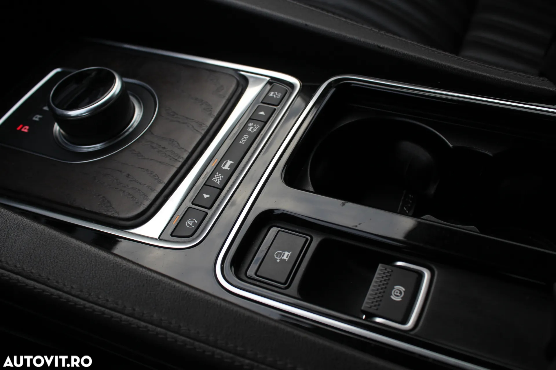 Jaguar F-Pace 3.0 AWD First Edition - 8