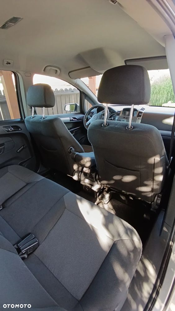 Opel Zafira 1.8 Enjoy - 15