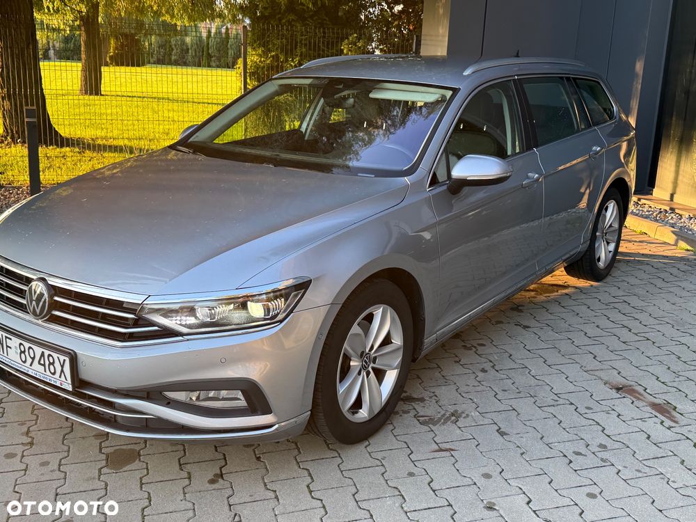 Volkswagen Passat 2.0 TDI EVO Elegance DSG - 2
