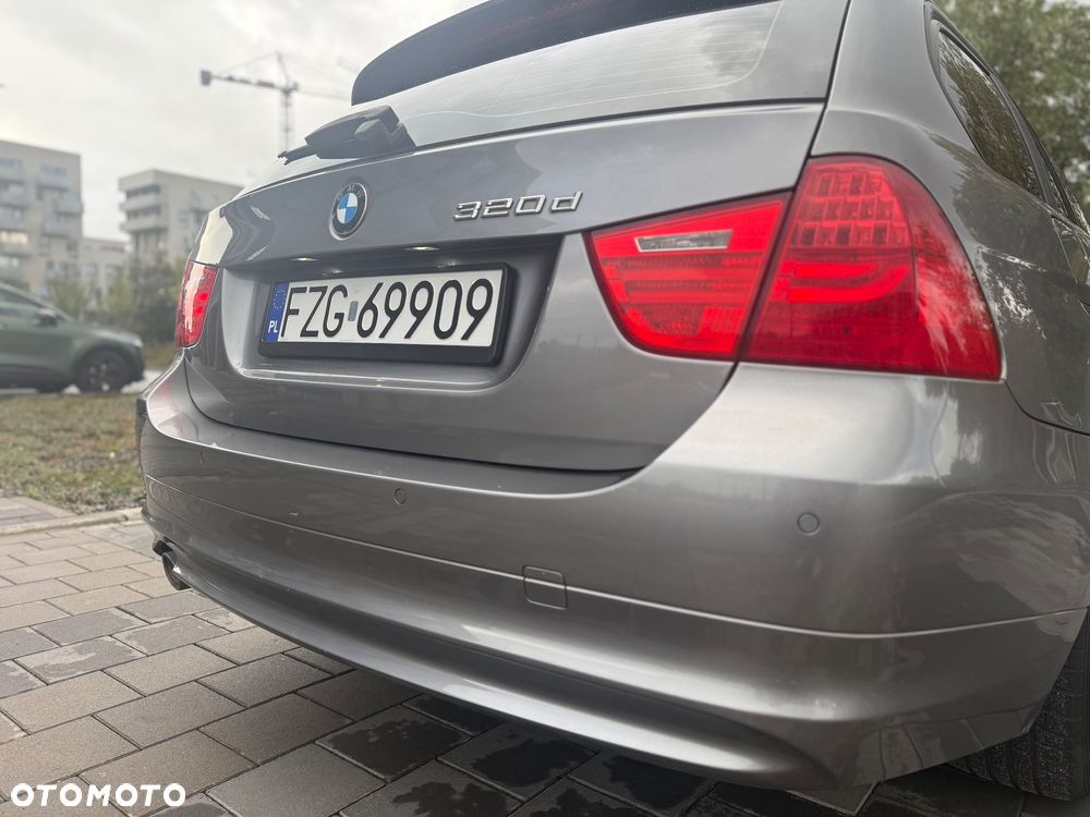BMW Seria 3 320d - 12