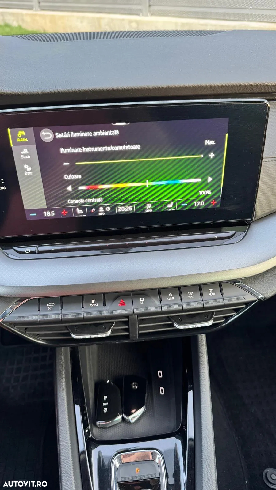 Skoda Octavia Combi 2.0 TDI DSG First Edition - 38