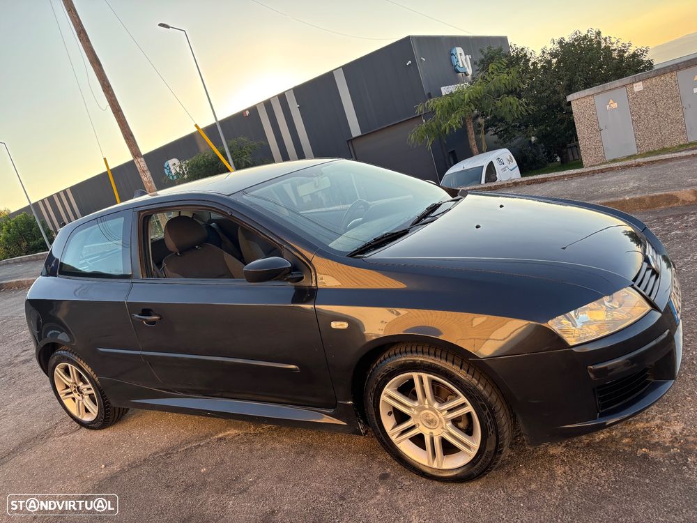 Fiat Stilo 1.4 16V Dynamic Sport - 3