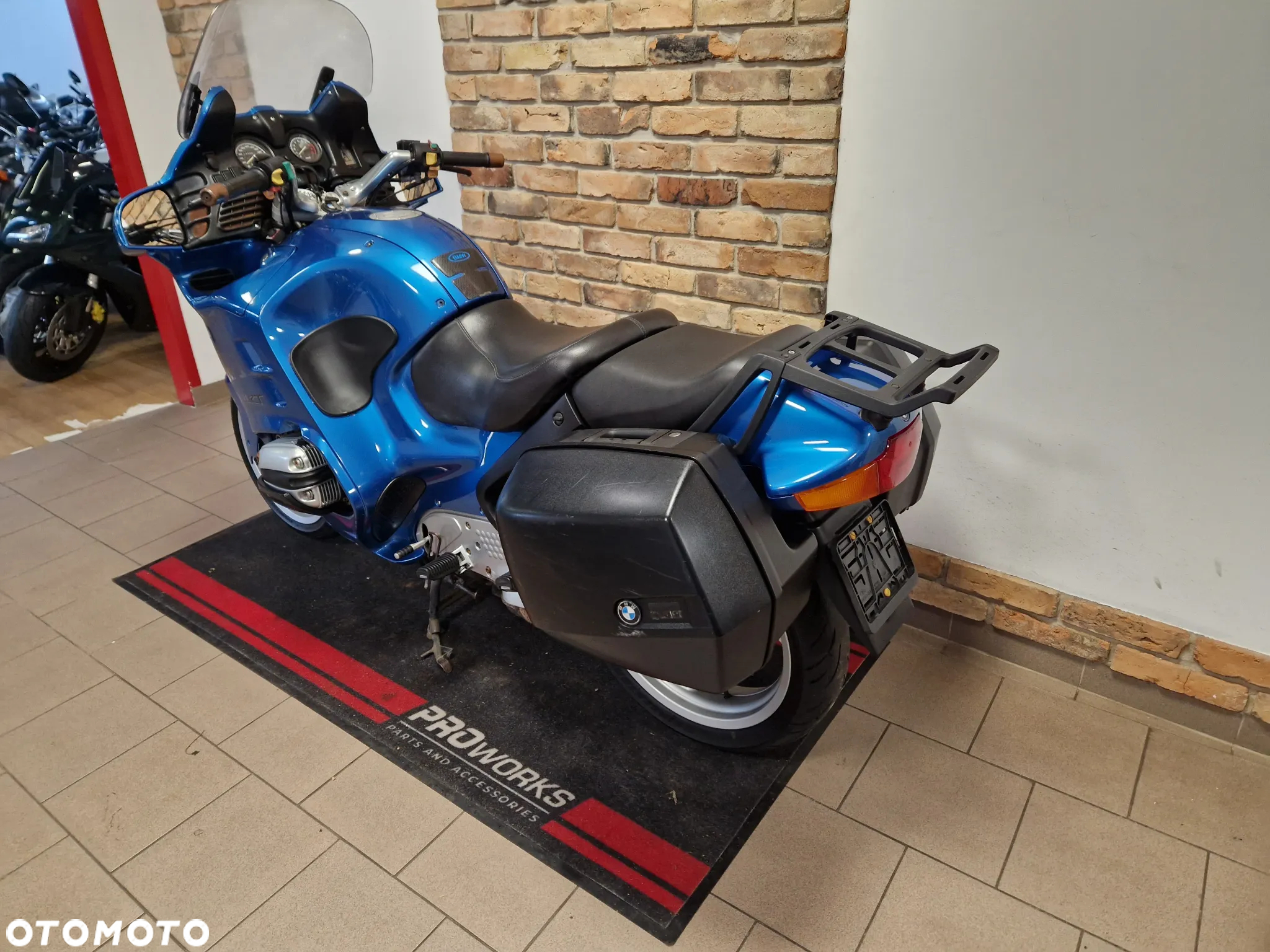 BMW RT - 18