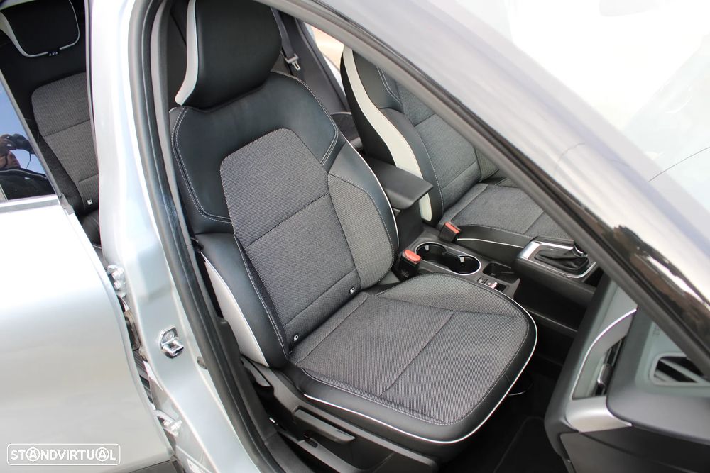 Renault Captur TCe Mild Hybrid 140 EDC GPF EVOLUTION - 40