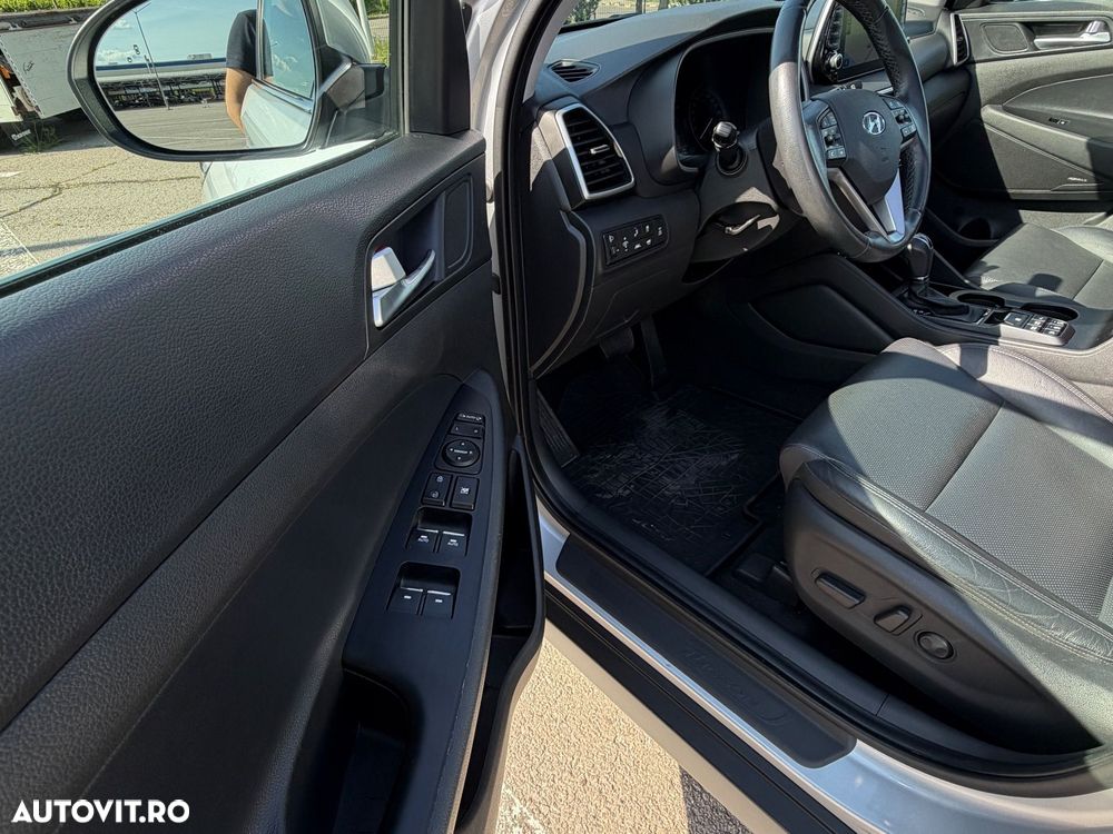 Hyundai Tucson 2.0 CRDI 4WD 8AT Luxury - 4