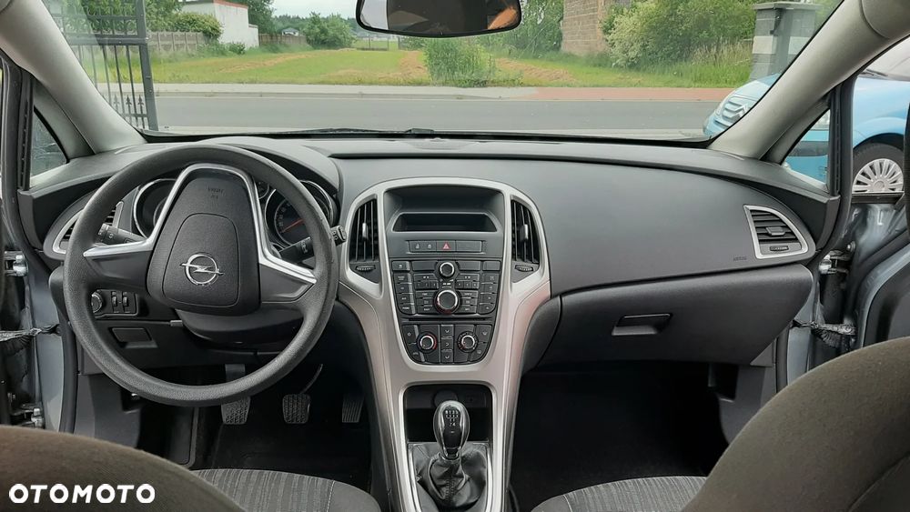 Opel Astra 1.6 Design Edition - 8