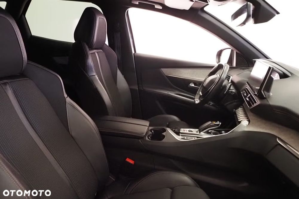 Peugeot 3008 1.6 PureTech HYbrid4 GT Line S&S EAT8 - 15