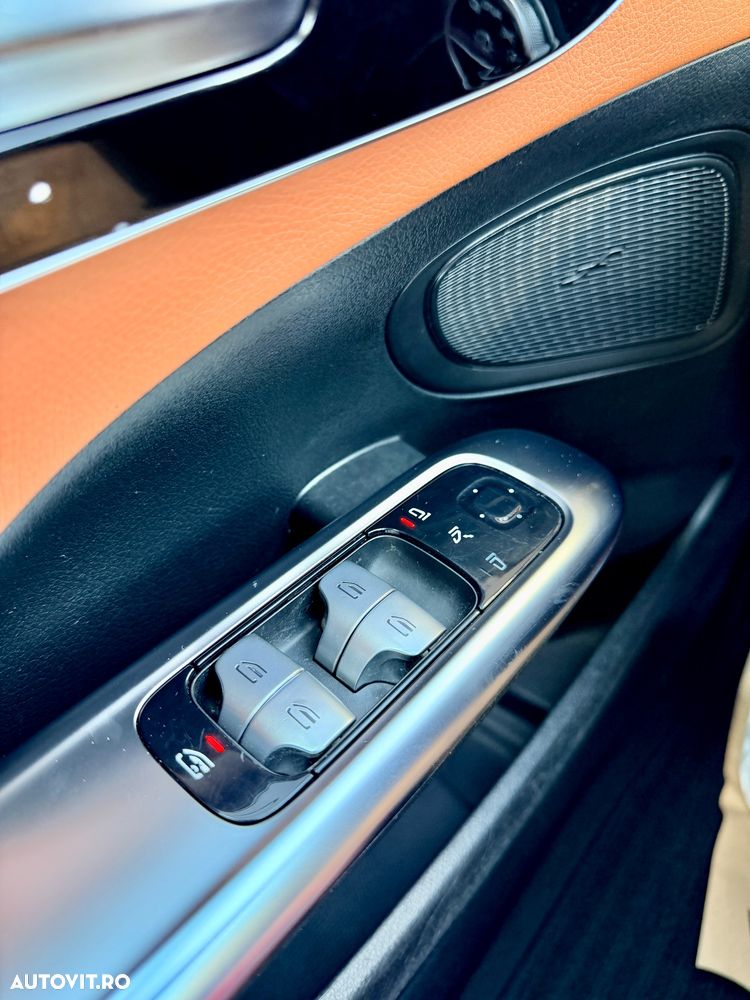 Mercedes-Benz C - 24
