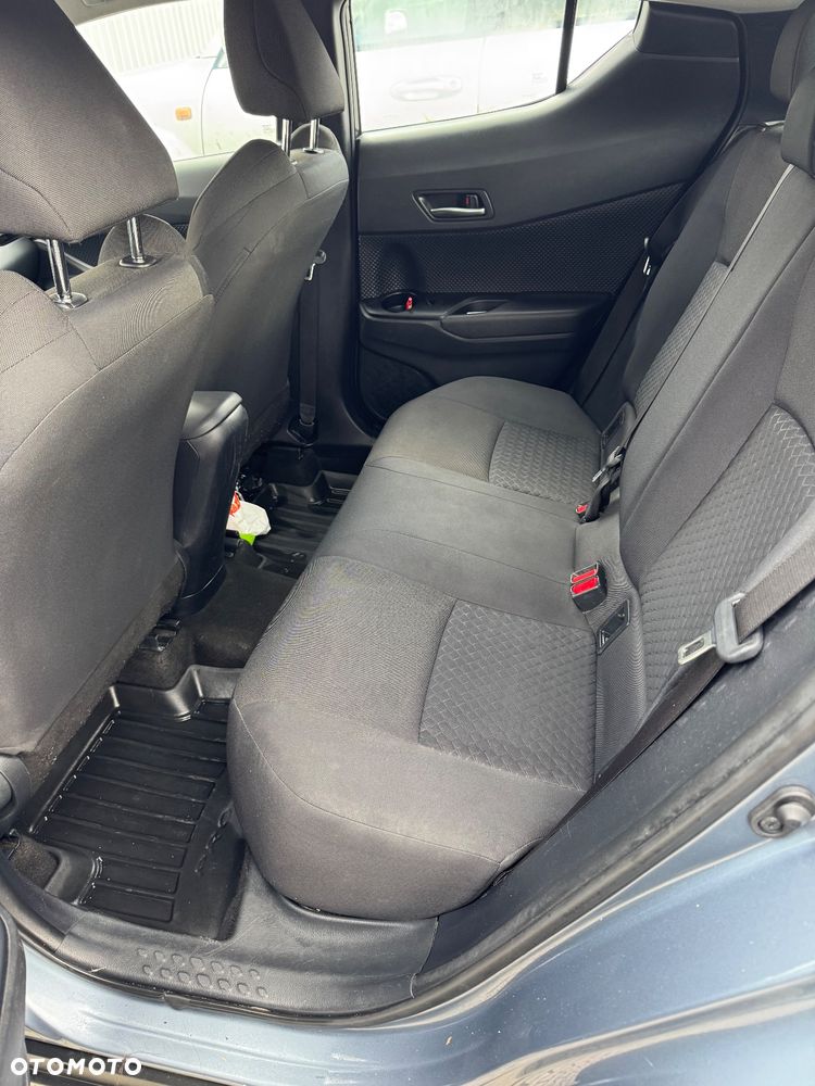 Toyota C-HR 1.2 T Dynamic - 24