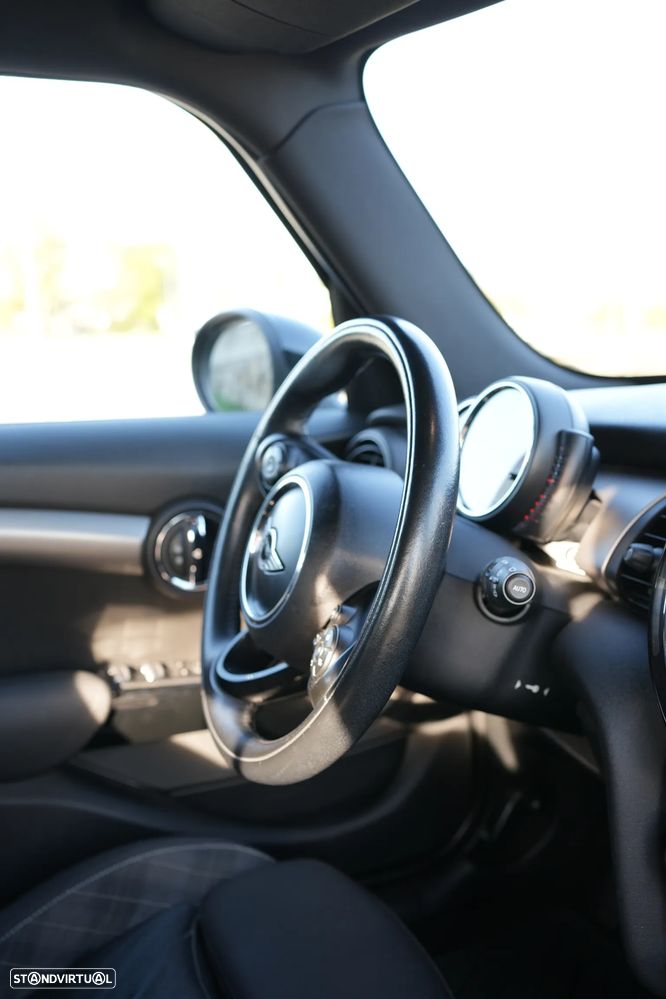 MINI 5 Portas Cooper D - 10