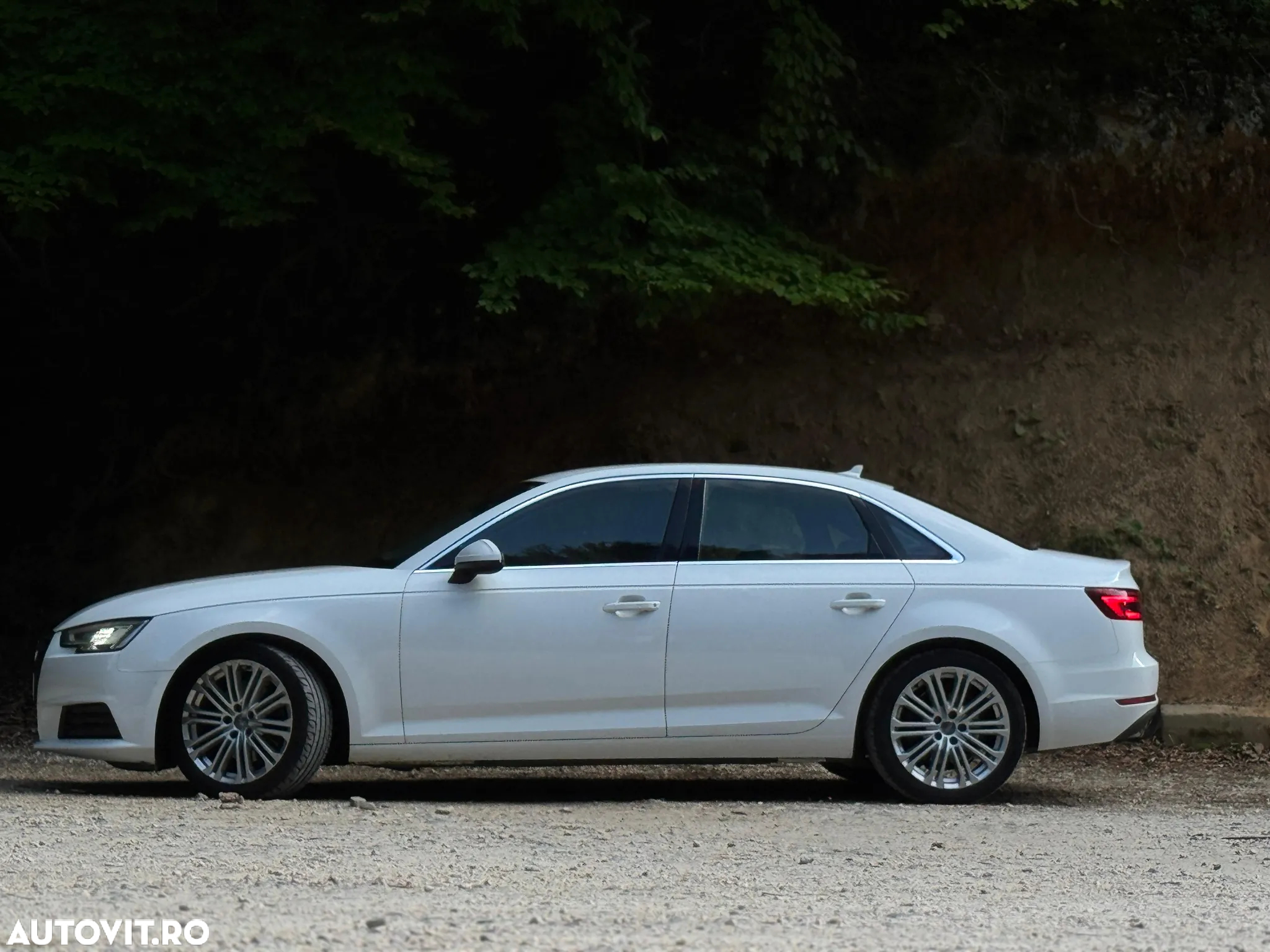Audi A4 - 5