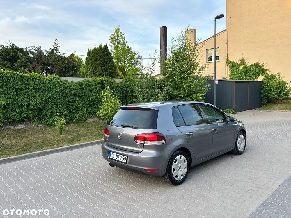 Volkswagen Golf - 14