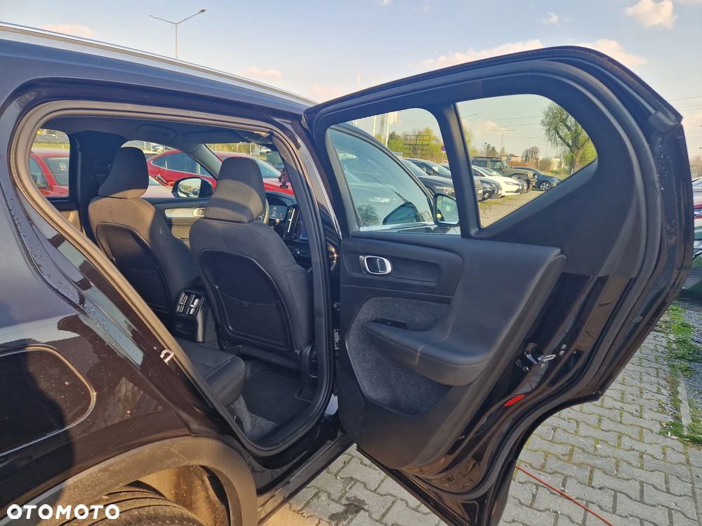 Volvo XC 40 - 26