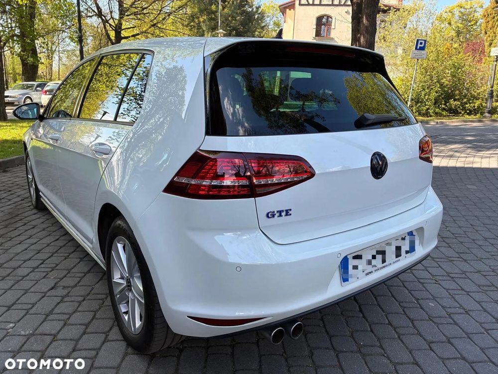 Volkswagen Golf 1.4 GTE Plug-In-Hybrid DSG - 4
