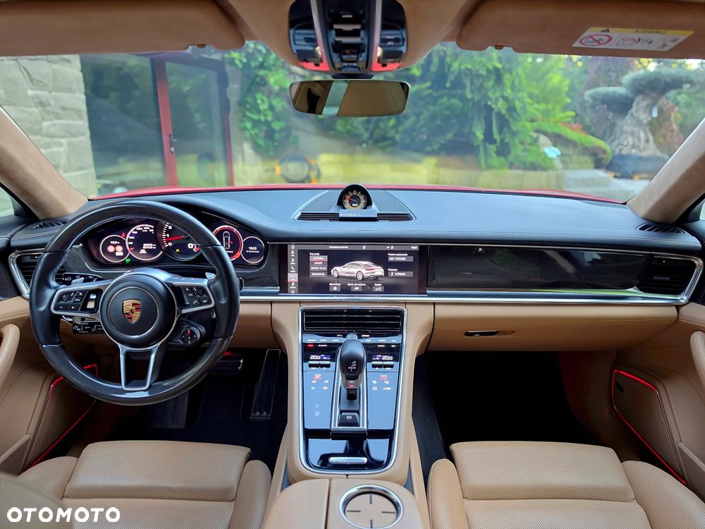 Porsche Panamera GTS - 13