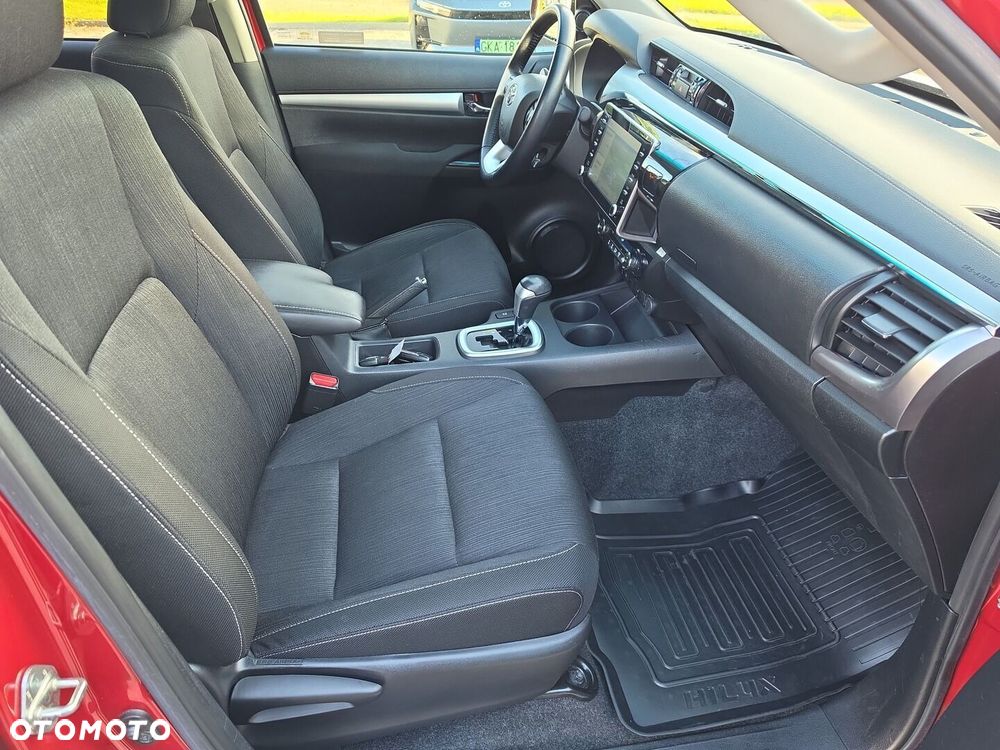 Toyota Hilux 2.8 D-4D Double Cab SR5 4x4 - 16